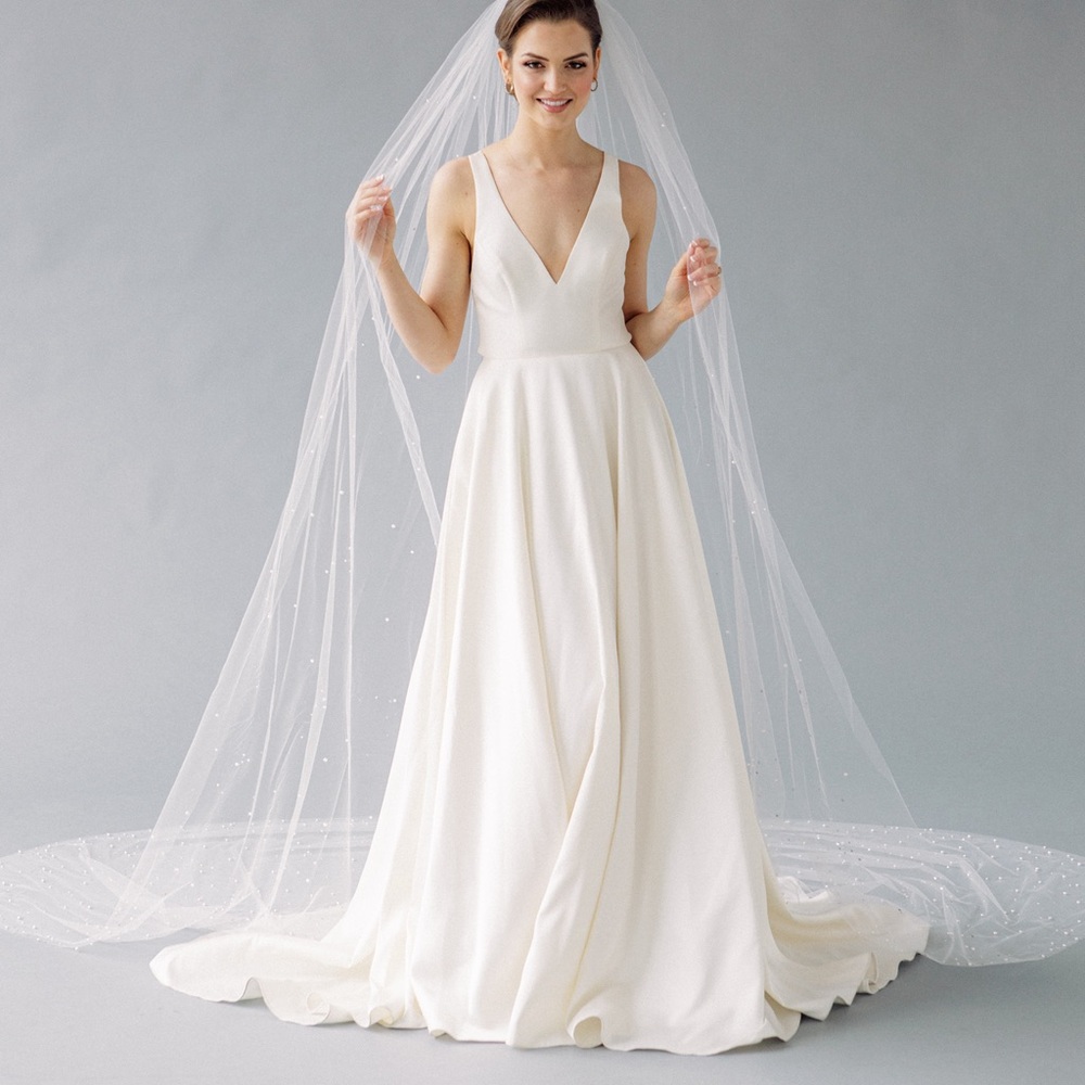 Toni Federici Glass Slipper Veil